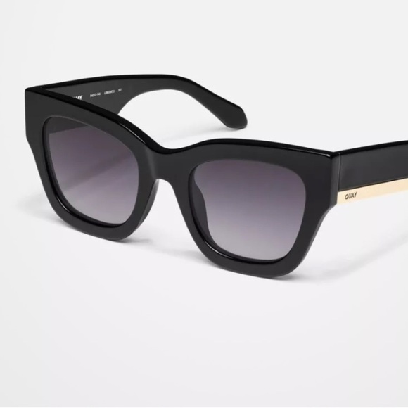 Quay By The Way Women’s Sunglasses